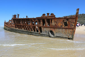 Photo of the shipwreck of the SS Maheno on Fraser Island